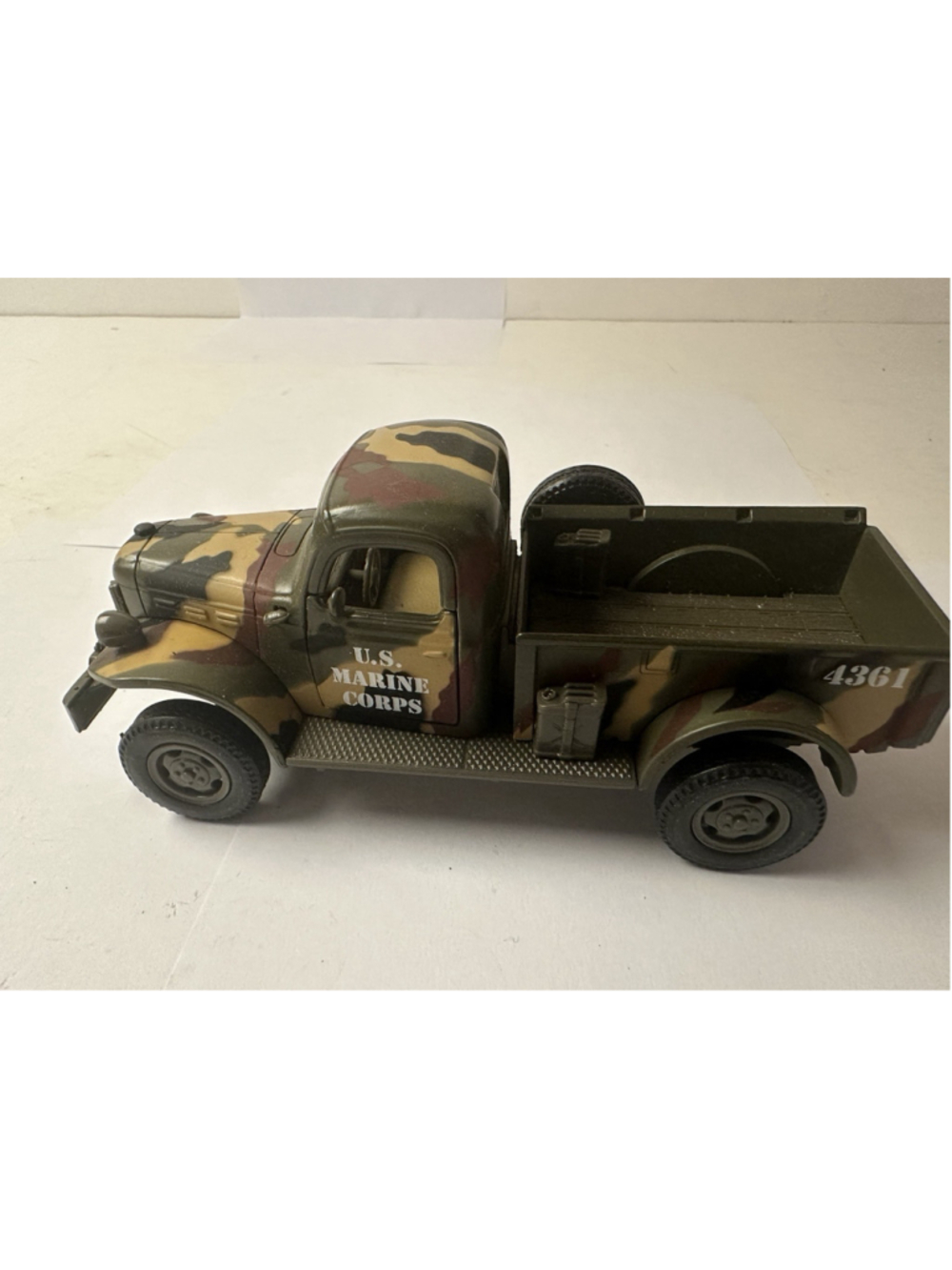 Vintage USMC US Marine Corps Dodge Power Wagon Camo 4x4 Diecast Truck Model HQ4